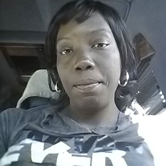 Meet your Posher, Shannon - Picture 1 of 1